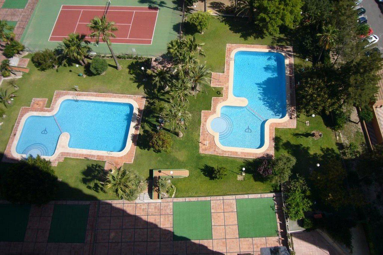 Gemelos 4 Benidorm Luaran gambar