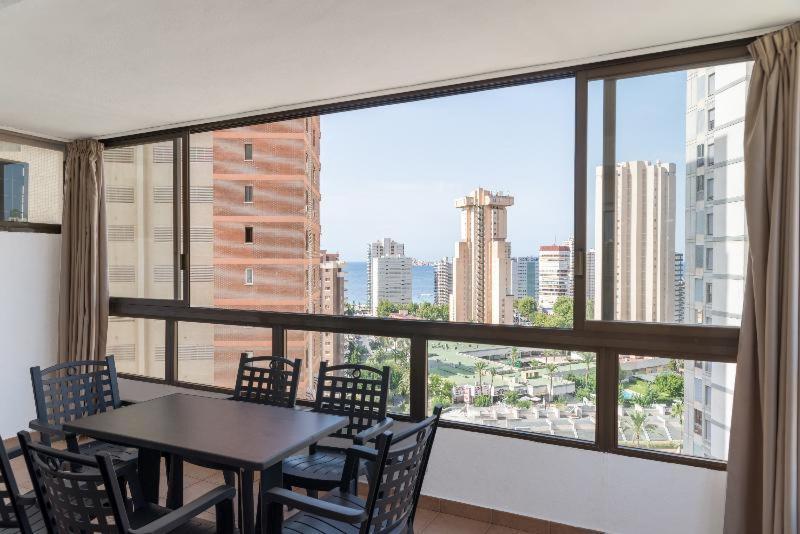 Gemelos 4 Benidorm Bilik gambar